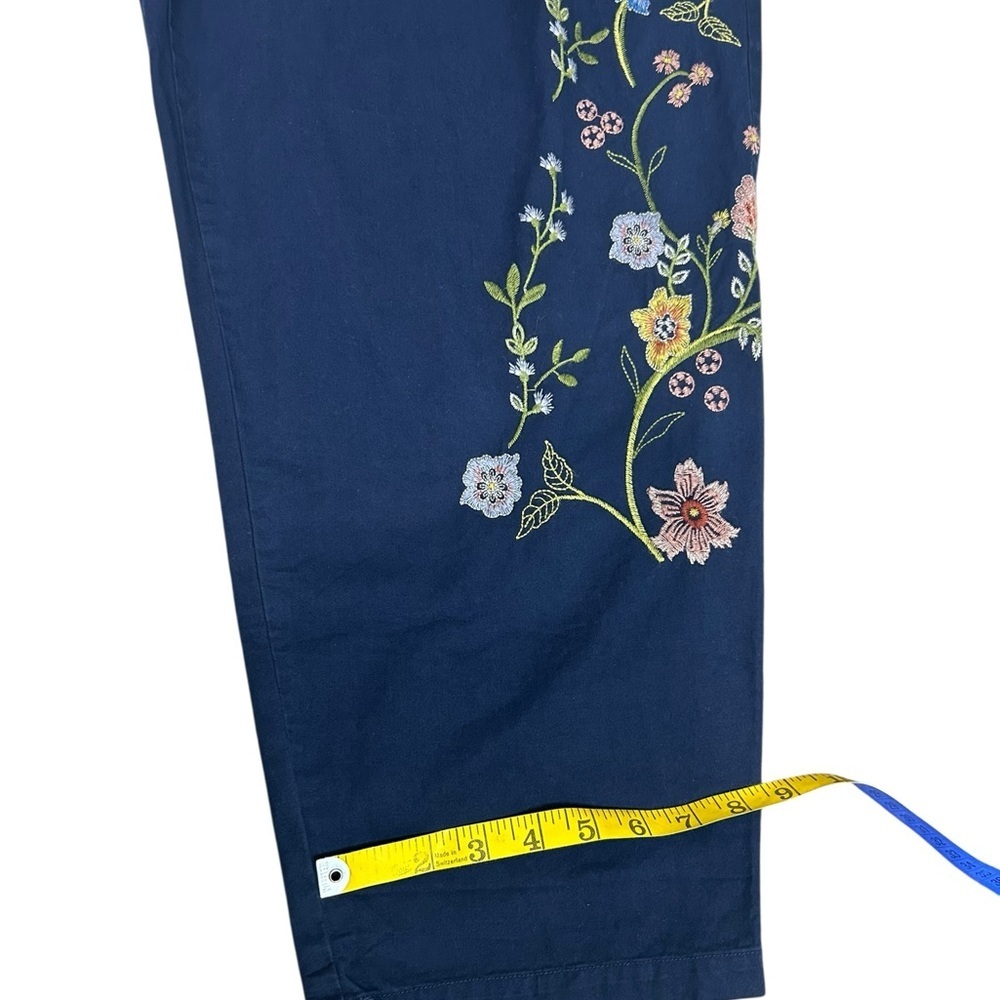 Sundance Garden Grand Pants Womens Blue Barrel Pleats Embroidered Sz 14 - Picture 9 of 13